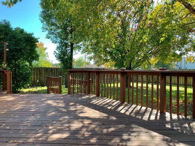 3526 Teakwood Dr in Springfield, IL - Foto de edificio - Building Photo