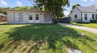 315 S Loving Ave in Sherman, TX - Building Photo