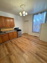 917 W 35th St, Unit 1F in Chicago, IL - Building Photo