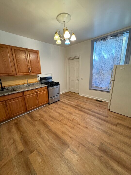 917 W 35th St, Unit 1R in Chicago, IL - Foto de edificio