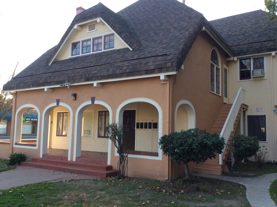 101 Magnolia Ave in Modesto, CA - Building Photo