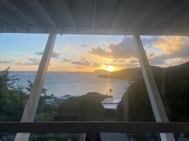 47-374 Mawaena St in Kaneohe, HI - Building Photo