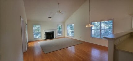 3643 Dunbar Ln in Suwanee, GA - Building Photo - Building Photo