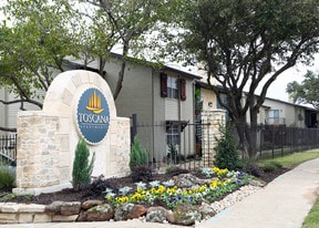 Toscana Apartments