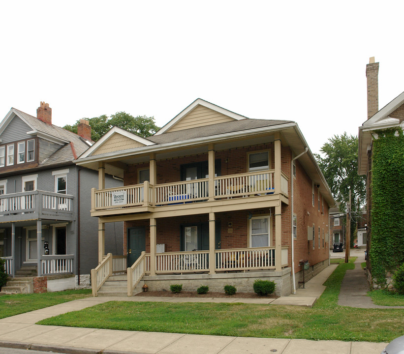 135-139 Chittenden Ave in Columbus, OH - Foto de edificio