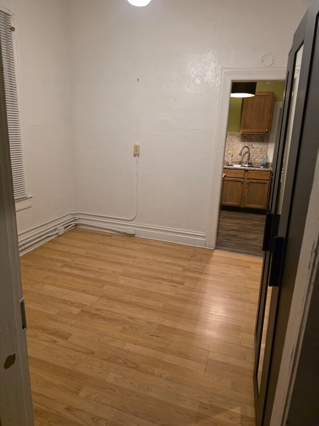 property at 2942 Childs Ave