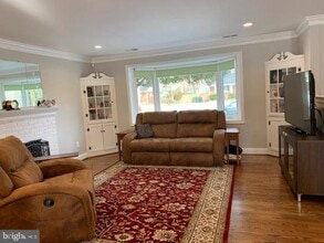 7413 Farnum St in Springfield, VA - Building Photo - Building Photo