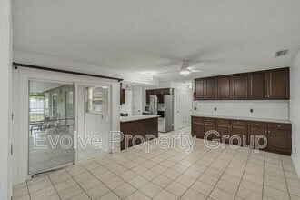 724 Forest Glen Ct in Maitland, FL - Building Photo - Building Photo