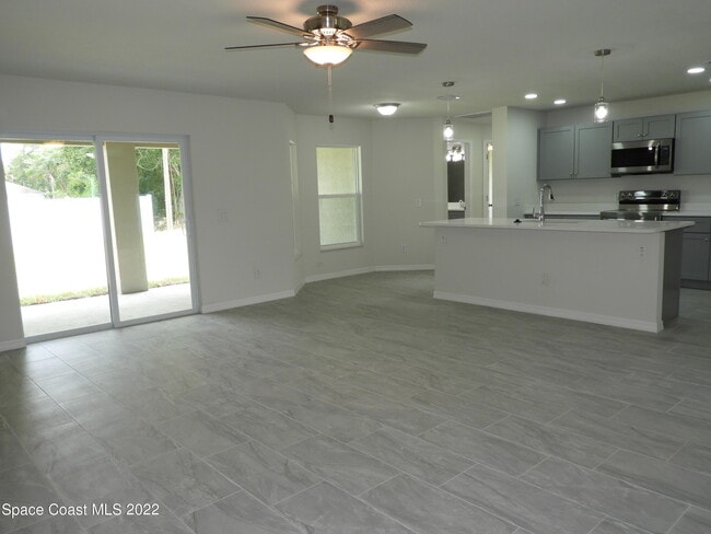 530 Seaport Terrace SE in Palm Bay, FL - Building Photo - Building Photo