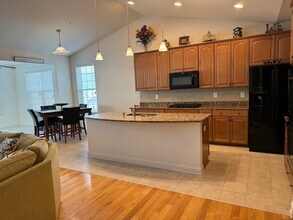 514 Whinstone Dr in Reisterstown, MD - Building Photo - Building Photo