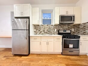 412 Thomas S Boyland St, Unit 2 in Brooklyn, NY - Foto de edificio - Building Photo
