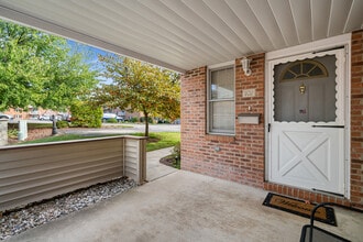 702 Dehaven Ct in Glenshaw, PA - Building Photo - Building Photo