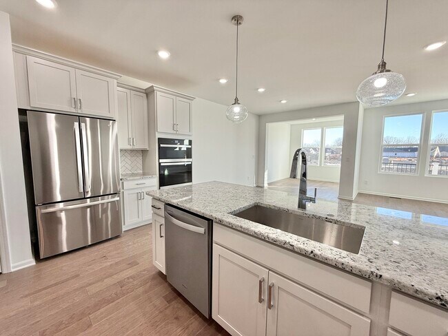 5586 E Spaniel Dr in Ann Arbor, MI - Building Photo - Building Photo