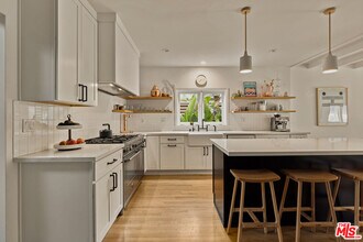 3579 Ocean View Ave in Los Angeles, CA - Building Photo - Building Photo