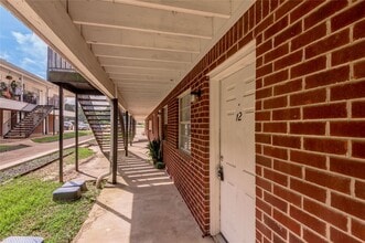 600 Palm St in Huntsville, TX - Building Photo - Building Photo