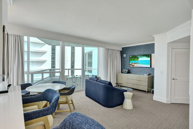 4441 Collins Ave, Unit SI ID1540555P
