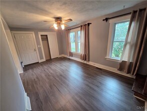 401 Richfield Blvd in Syracuse, NY - Building Photo - Building Photo