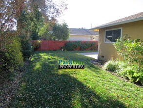 926 Notre Dame Ave in Concord, CA - Building Photo - Building Photo