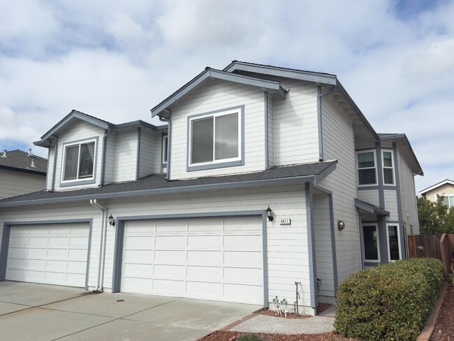 4811 Mendocino Terrace in Fremont, CA - Building Photo - Building Photo