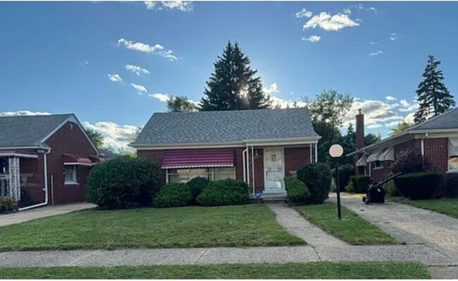 property at 18625 Rogge St