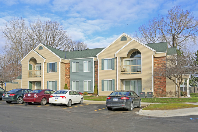 LAKE VILLAGE APARTMENTS photo'