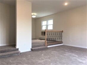 71 W 14th St-Unit -2 in Bayonne, NJ - Foto de edificio - Building Photo