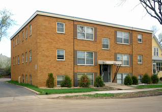 Adrian Place in St. Paul, MN - Building Photo - Building Photo