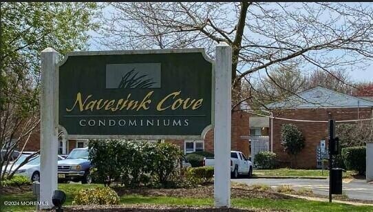 96 East Ave, Unit 77 in Atlantic Highlands, NJ - Building Photo