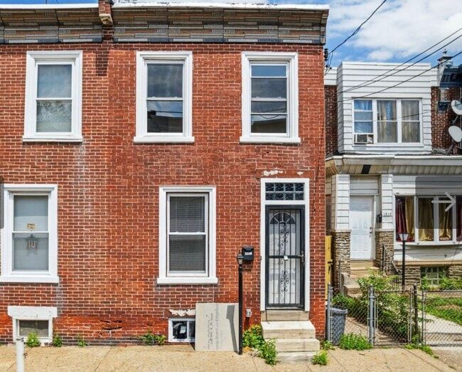 property at 1915 E Atlantic St