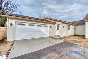 702 Smith Ave in Nampa, ID - Building Photo