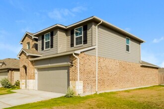 775 Monarch Dr in New Berlin, TX - Building Photo - Building Photo