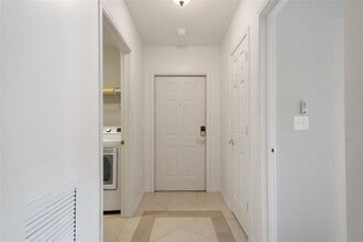 1007 Celebration Ave in Kissimmee, FL - Building Photo - Building Photo