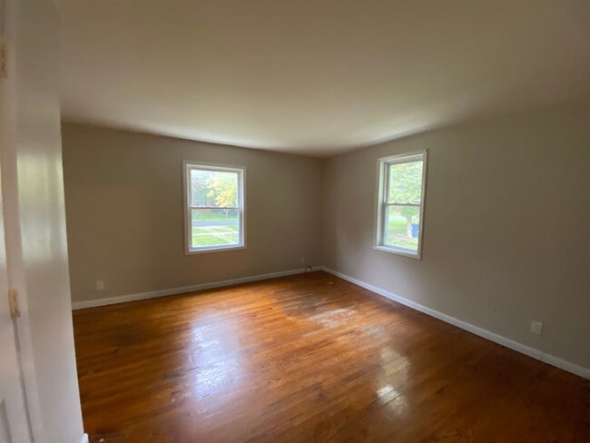 1316-1318 Baker Dr in Kalamazoo, MI - Building Photo - Building Photo