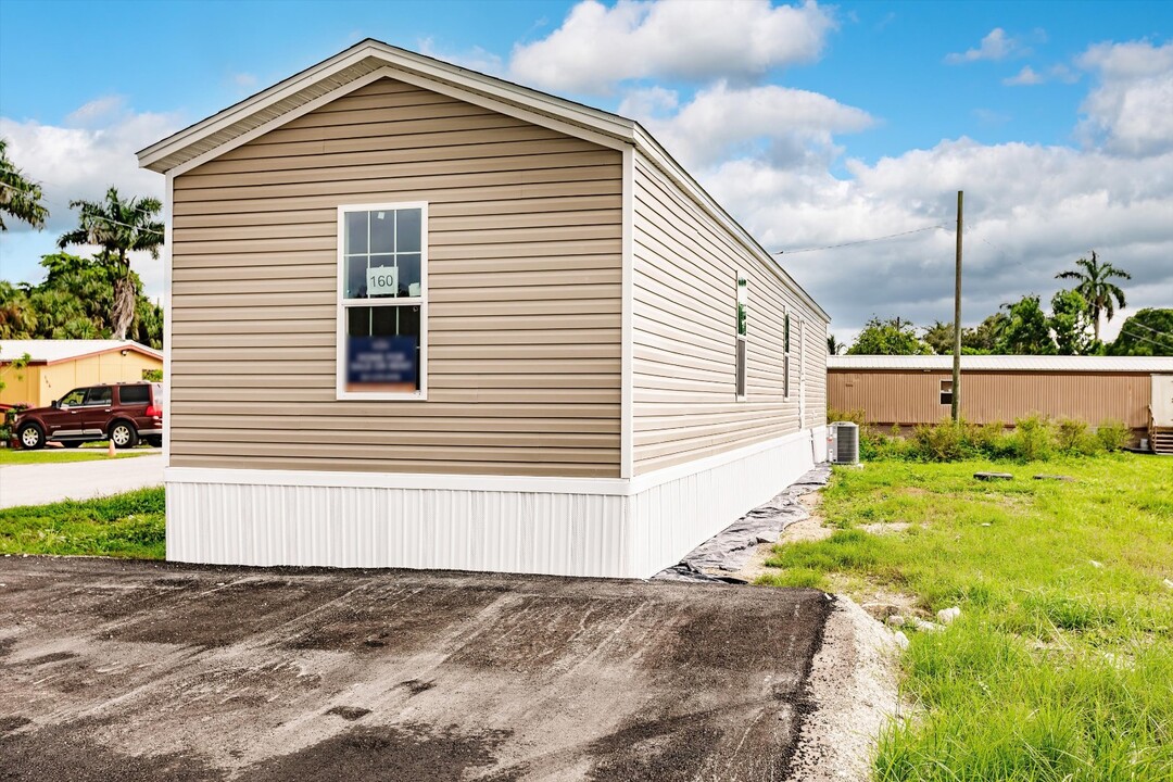 1891 Access Rd in Covington, GA - Building Photo