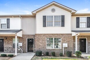 2745 Marlin Dr in Mcdonough, GA - Building Photo