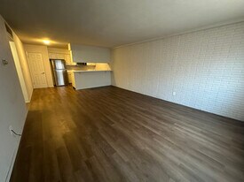 941 22nd Ave in Coralville, IA - Building Photo