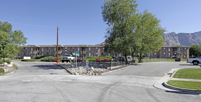 Normandie Apartments in Ogden, UT - Foto de edificio - Building Photo