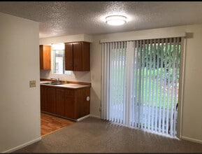 1712 99th Ave SE in Lake Stevens, WA - Building Photo - Building Photo