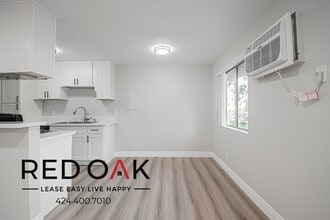 821 N Wilcox Ave in Montebello, CA - Foto de edificio - Building Photo