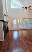 58 Breezy Point Pl in The Woodlands, TX - Building Photo