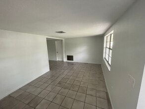 7552 Cumber Dr in New Port Richey, FL - Building Photo - Building Photo