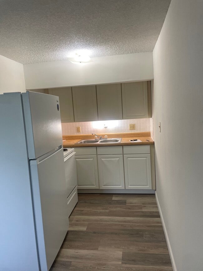1014 Danwood Ln, Unit Pinetree