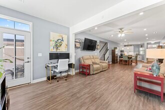 393 S Downs Cir in Goodlettsville, TN - Building Photo - Building Photo