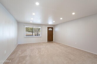 14225 N 39th Way in Phoenix, AZ - Building Photo - Building Photo