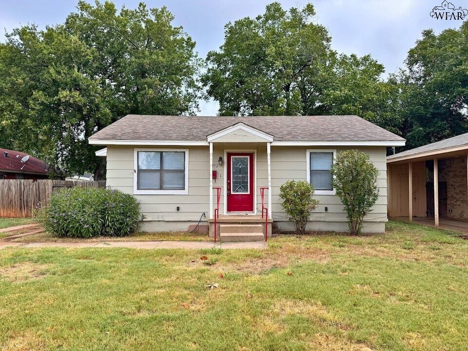 2952 Moffett Ave in Wichita Falls, TX - Building Photo