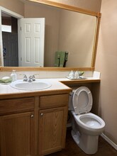 1628 Lily Lake Dr in Colorado Springs, CO - Foto de edificio - Building Photo