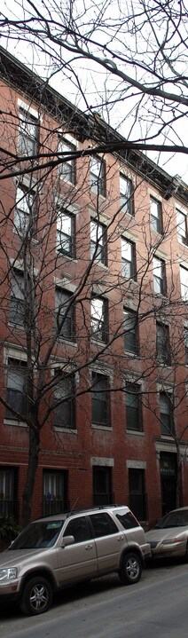 71 Phillips St in Boston, MA - Building Photo