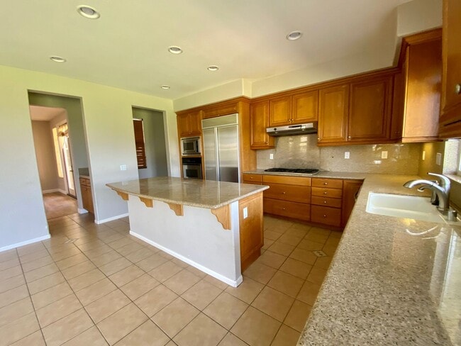 2130 Pamplona Ct in Escondido, CA - Building Photo - Building Photo