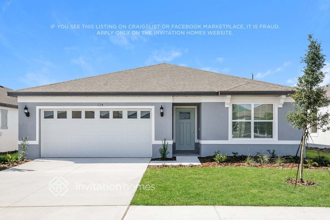 124 Royal Fern Dr in Lake Alfred, FL - Building Photo