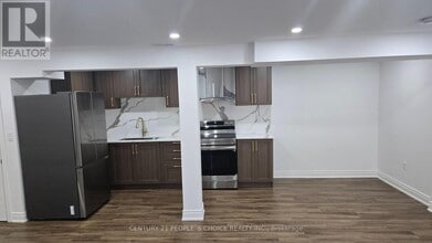 53 Larry Cres in Haldimand, ON - Building Photo - Building Photo